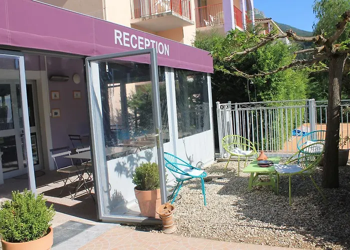 Les Canyons Du Verdon ホテル カステラーヌ