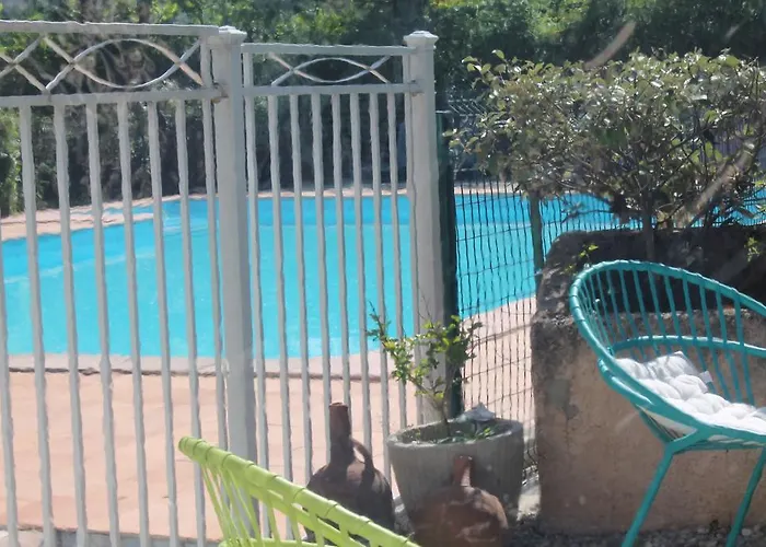 Les Canyons Du Verdon ホテル 2*